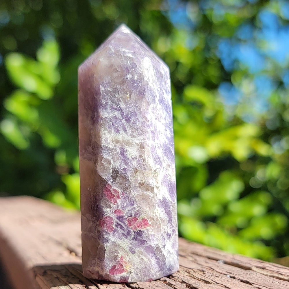 NEW 2.86" - 80g UNICORN STONE TOWER